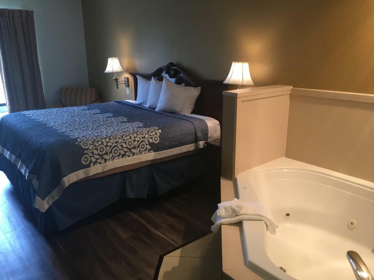 Days Inn By Wyndham Hattiesburg Ms Εξωτερικό φωτογραφία